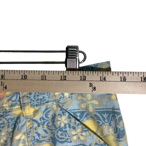 L.L. Bean Floral Short Summer - Picture 5 of 9